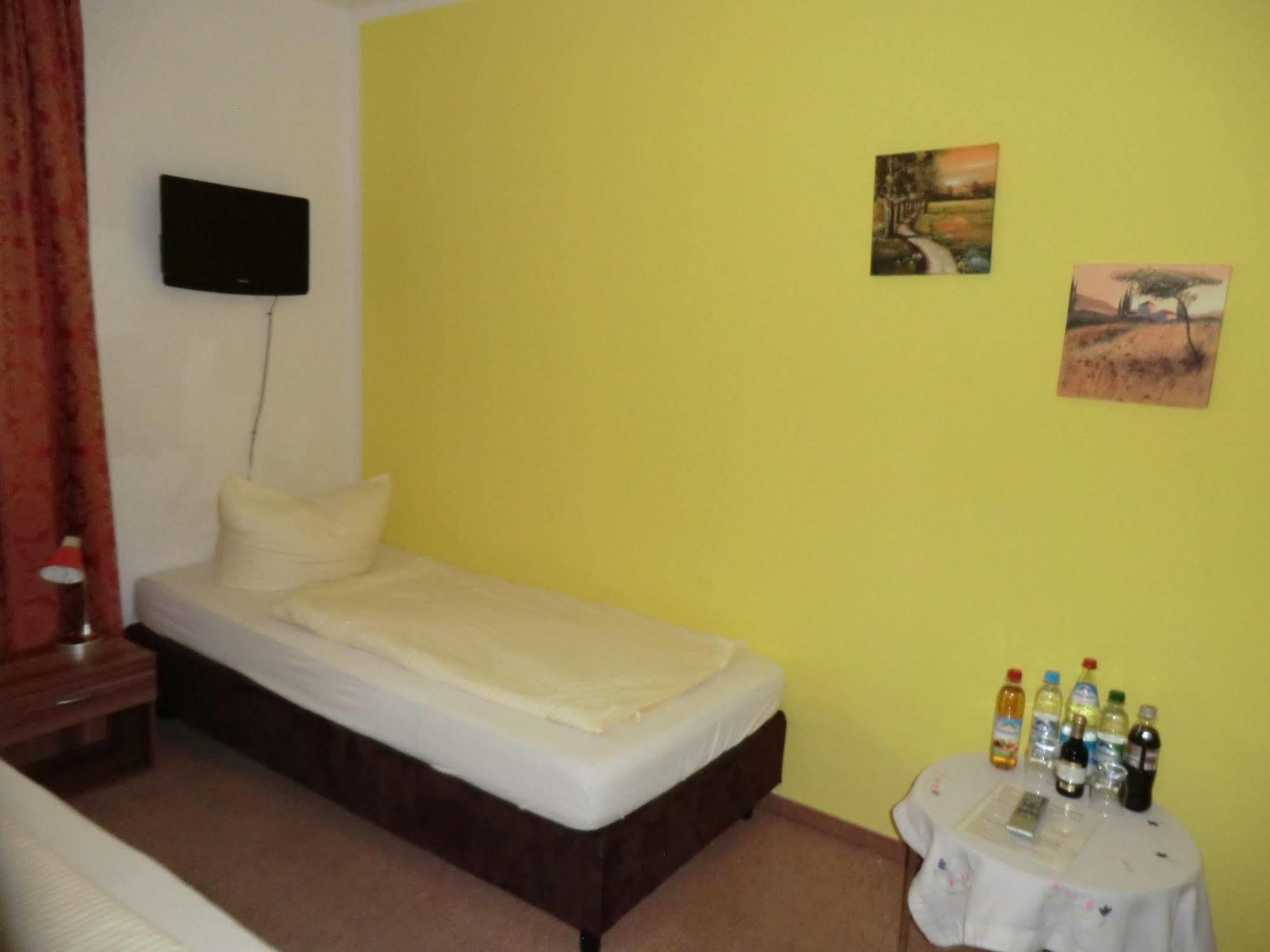 Hotel Pension Haydn Munique Exterior foto